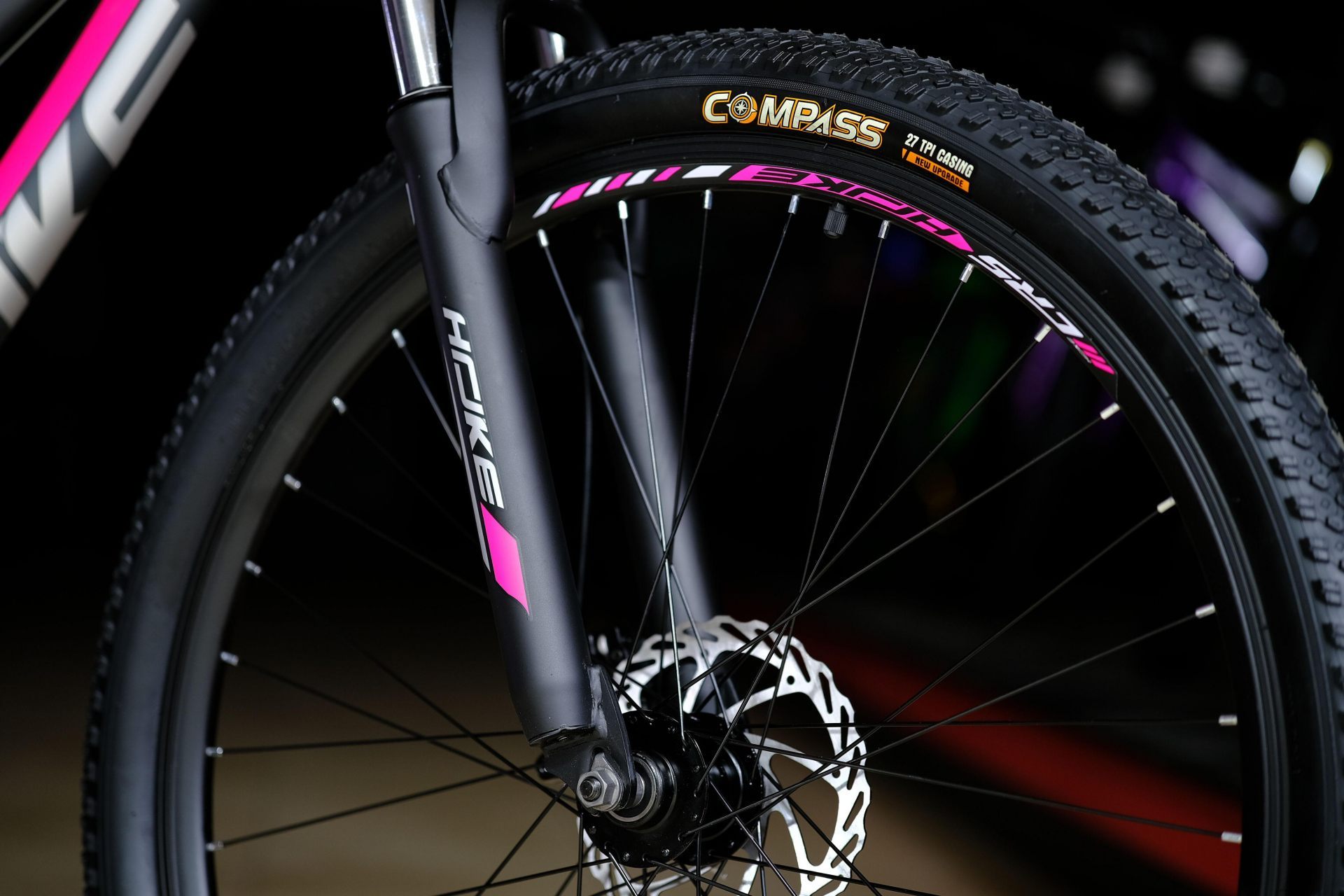 Обод 27.5 двойной, втулки стальные на промподштпниках
 HOKE Jade 100 MD матовый серый-розовый 17